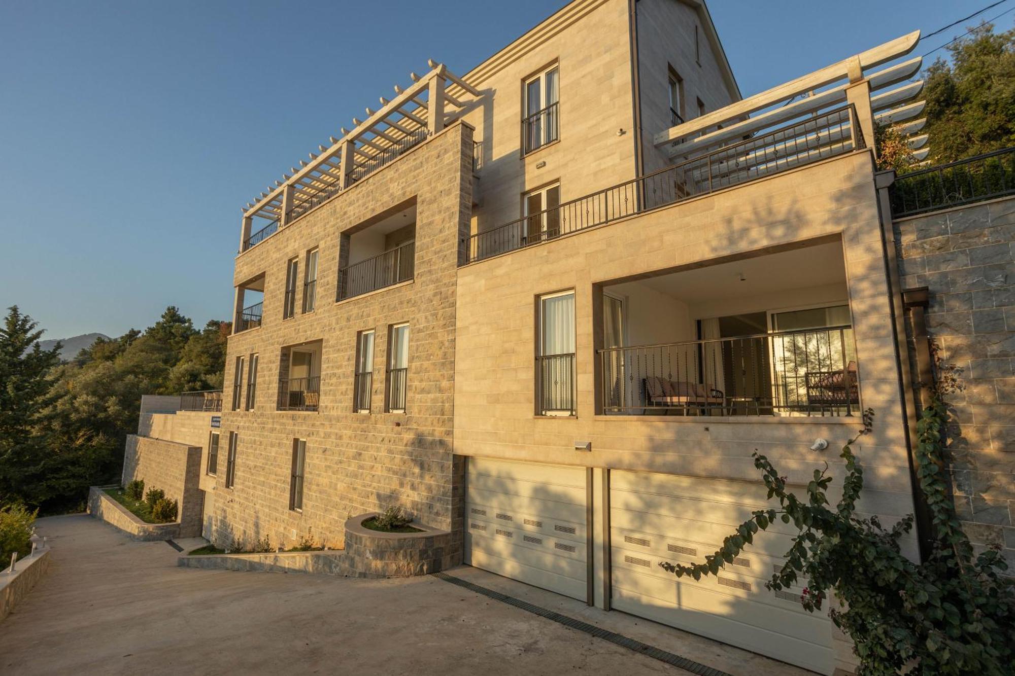 Panorama Bay Luxury Apartments Kotor Exterior photo