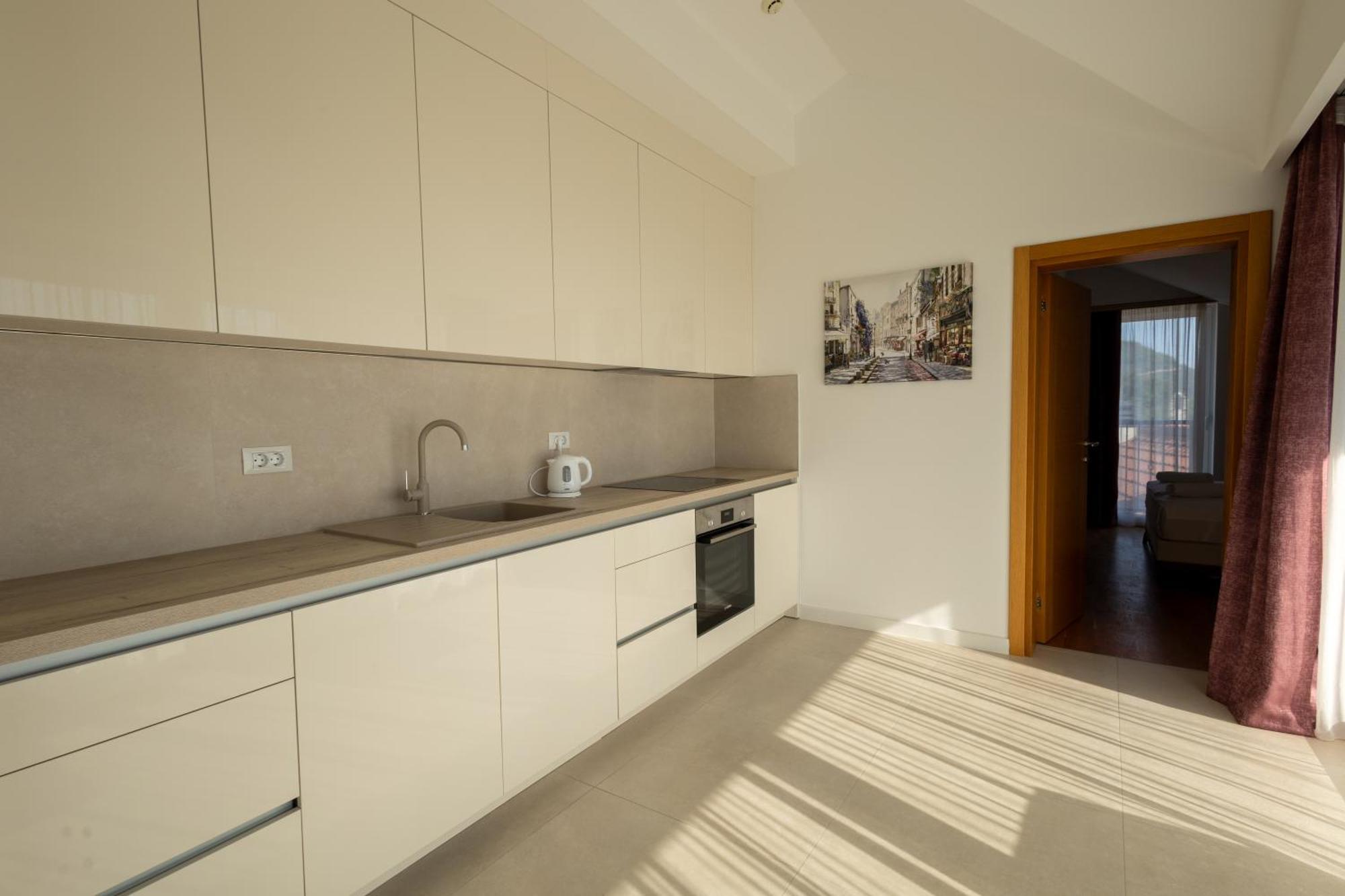 Panorama Bay Luxury Apartments Kotor Exterior photo
